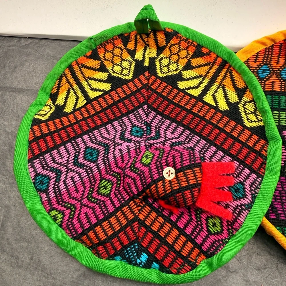 GUC Chicken Hot Pads Set